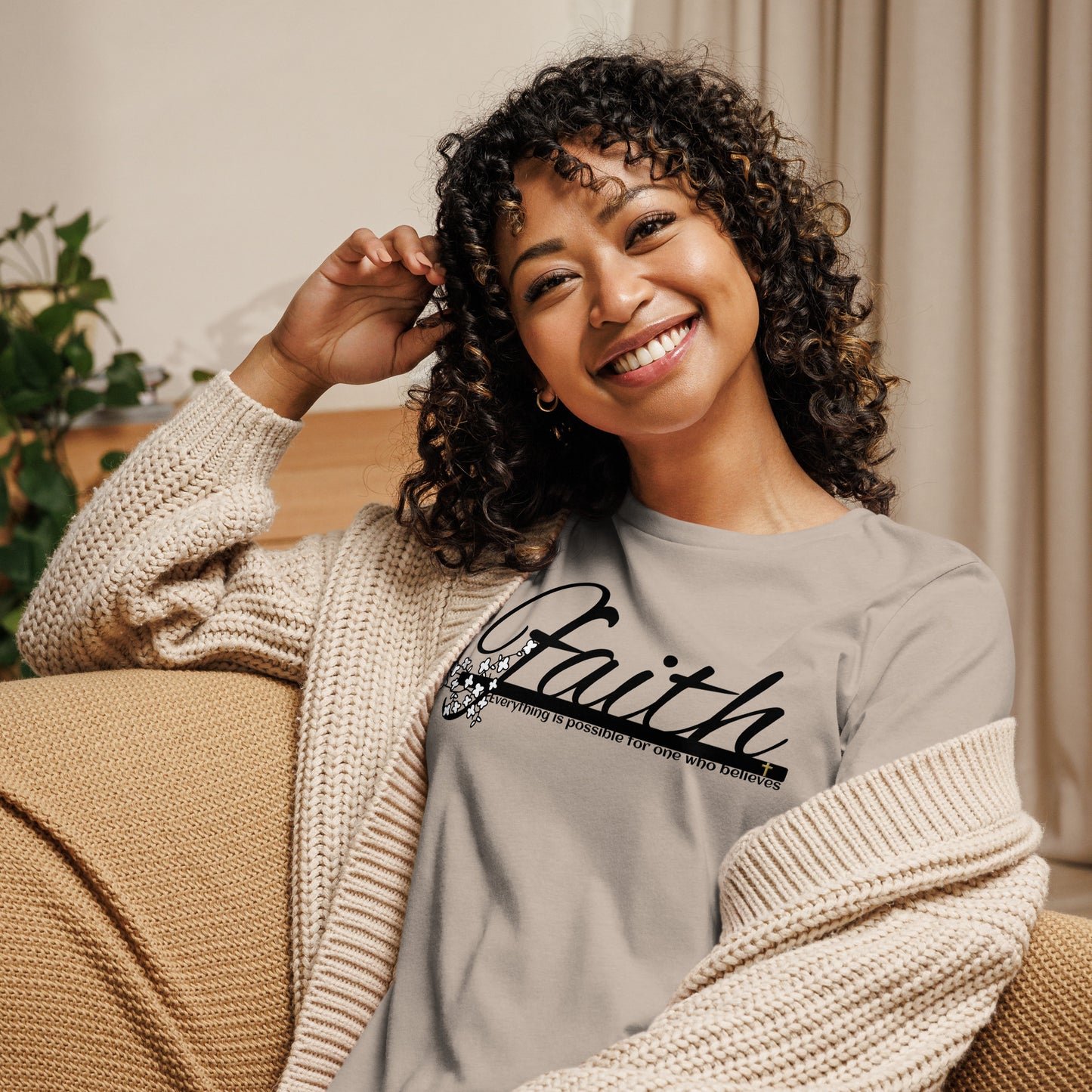 Women's Relaxed T-Shirt FAITH